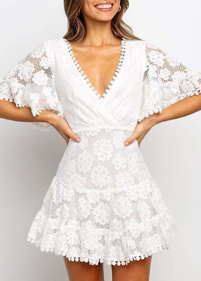 vestido branco rodado curto