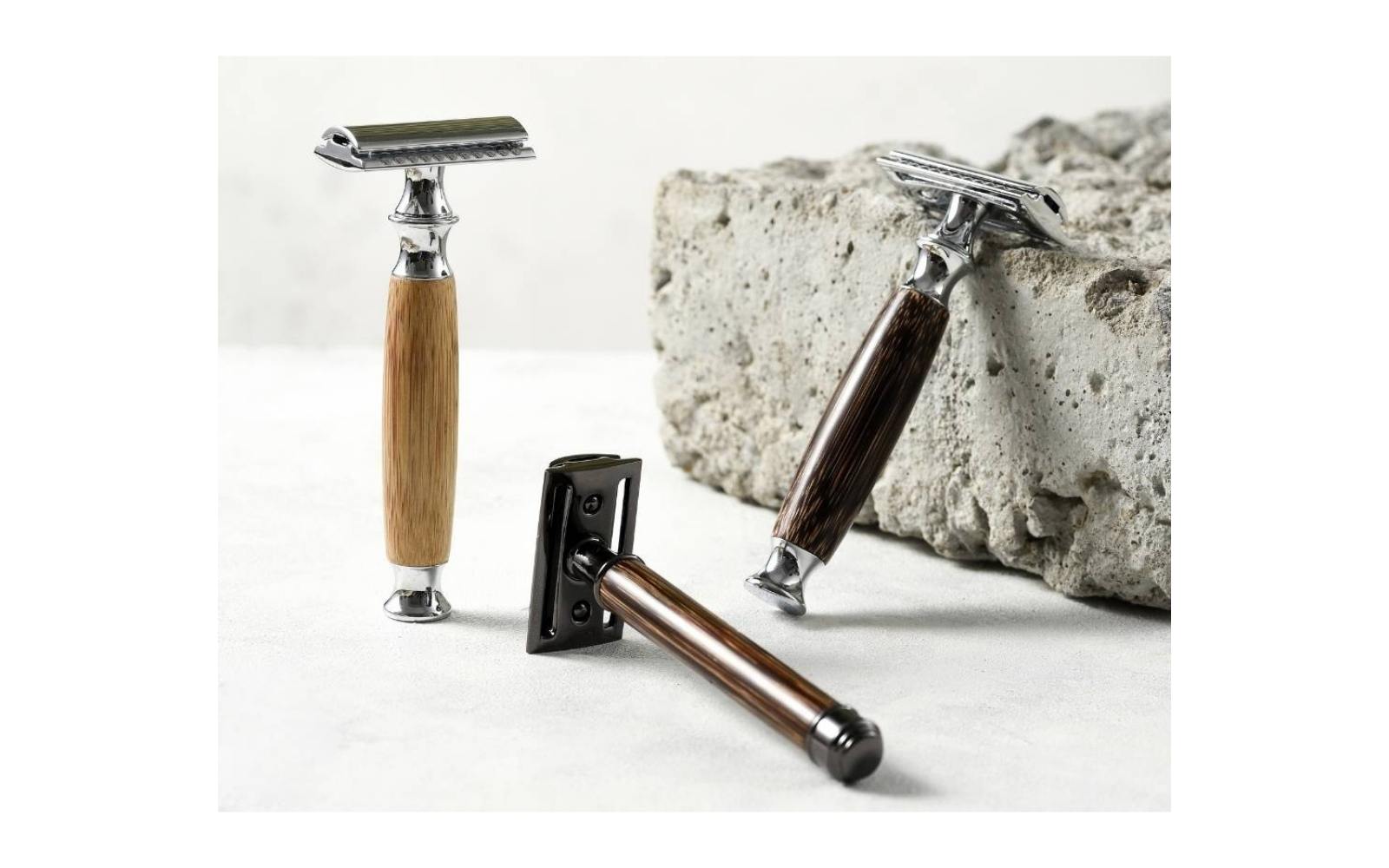 how to use a safety razor