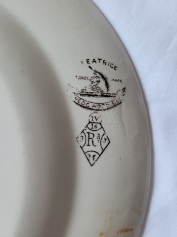 Depicts the Wedgewood mark