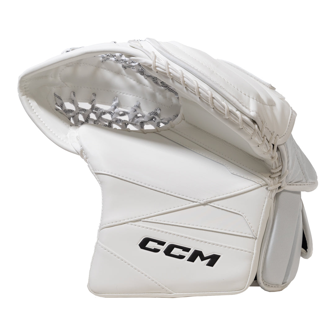 CCM Intermediate Axis 2.9 Hockey Goalie Trapper