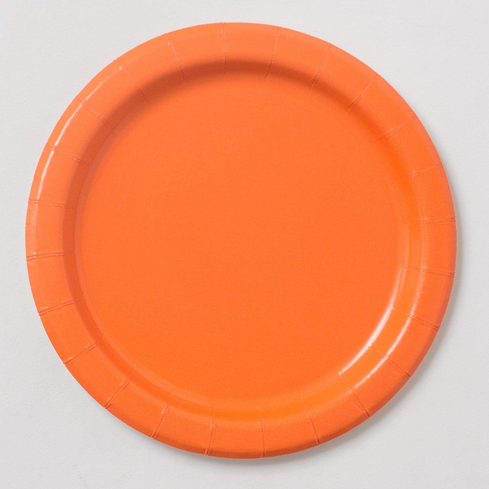 plain coloured paper plates