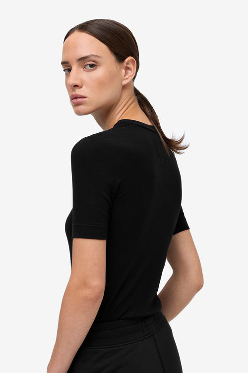 Curved Seam Tee - Black – The Wondershop