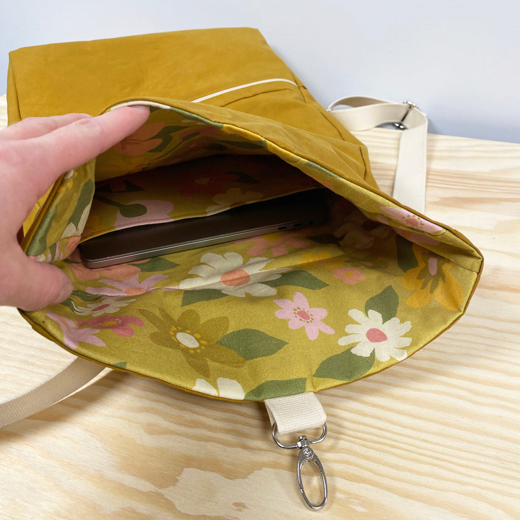 Symönster Ferda, väska och ryggsäck | Fossan Design