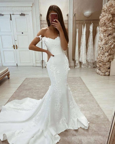 Vestidos de novia de satén blanco