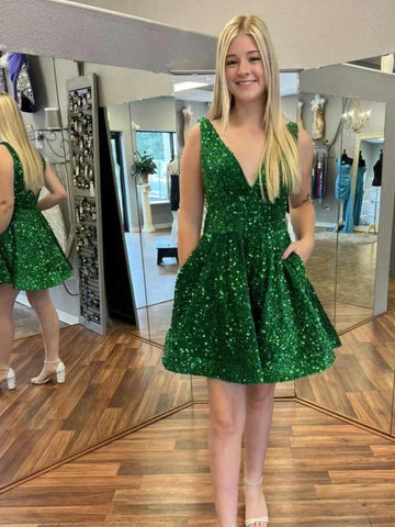 Vestido de fiesta verde corto con lentejuelas brillantes