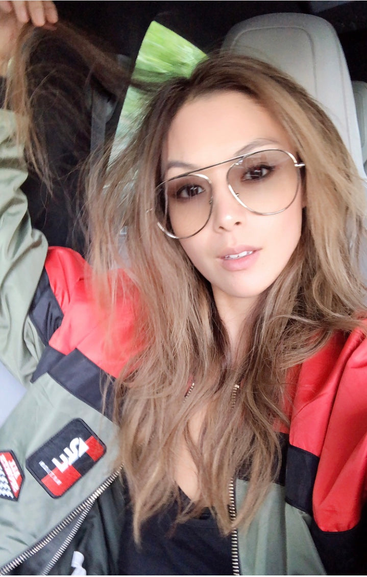 Alison Chan El Azar 曾昭亮 wears REVE by RENE jellybean aviator sunglasses in grey
