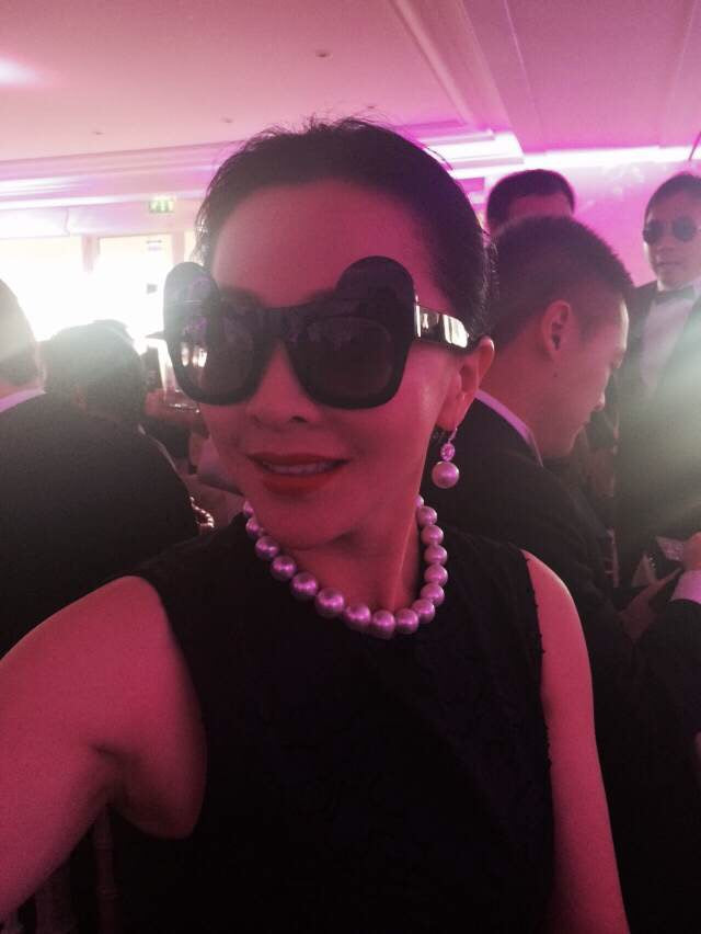Actress Carina Lau 劉嘉玲 wears REVE by RENE 9 Lives sunglasses