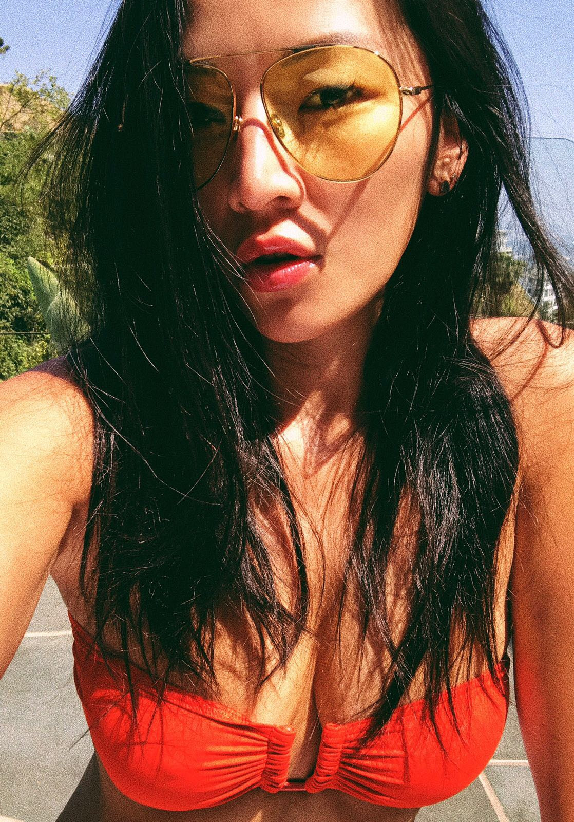 Tina Leung 梁伊妮 wears REVE by RENE jellybean sunglasses