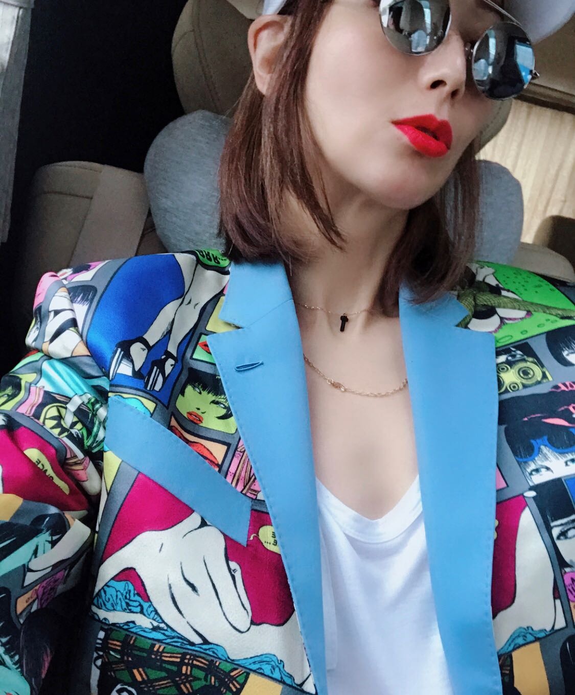 Sammi 鄭秀文 wears REVE by RENE baby sunglasses