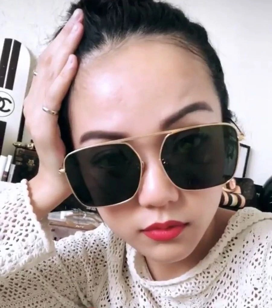 Yoyo Cao wears REVE by RENE BPM sunglasses in Black