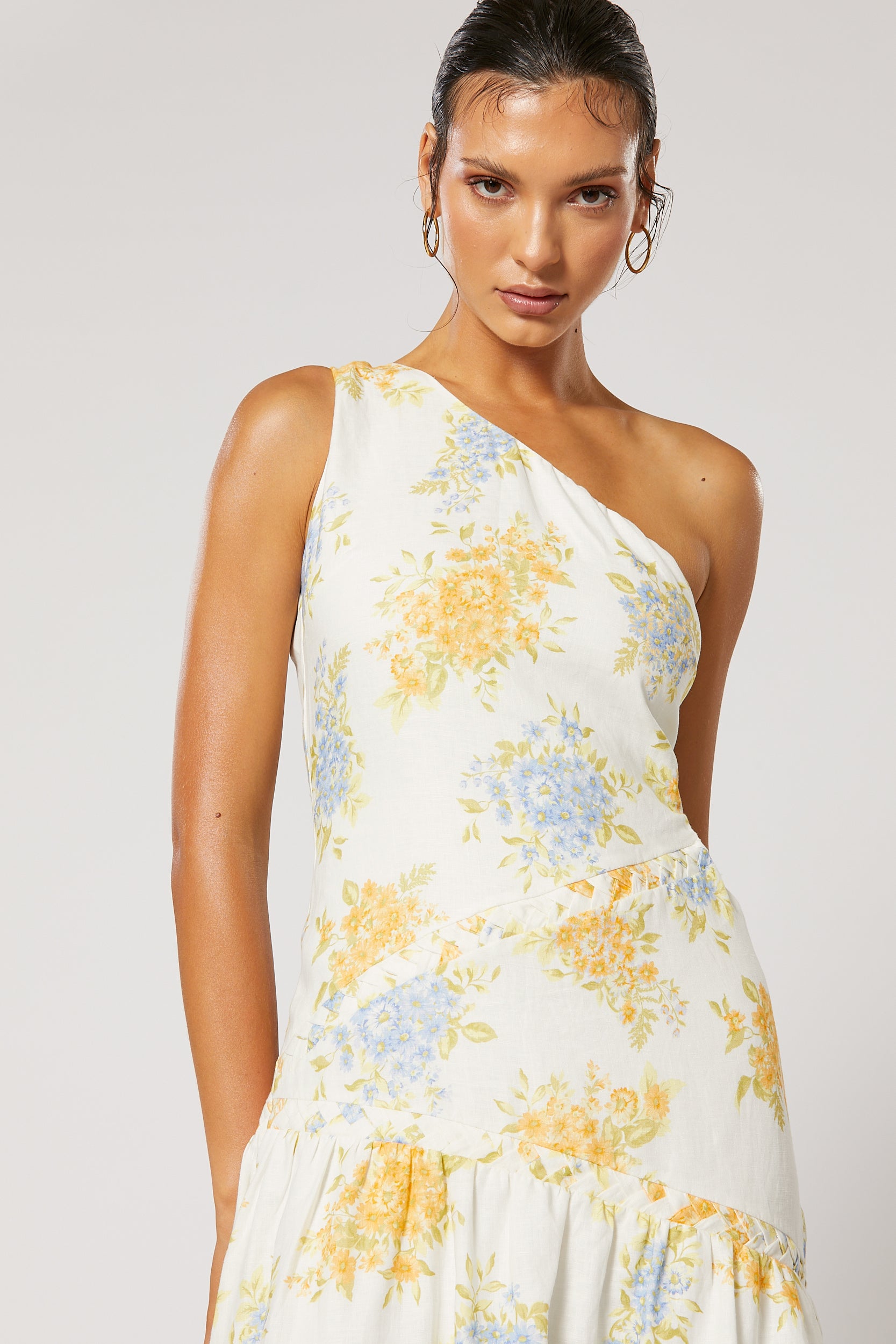 RAVELLO ONE SHOULDER DRESS