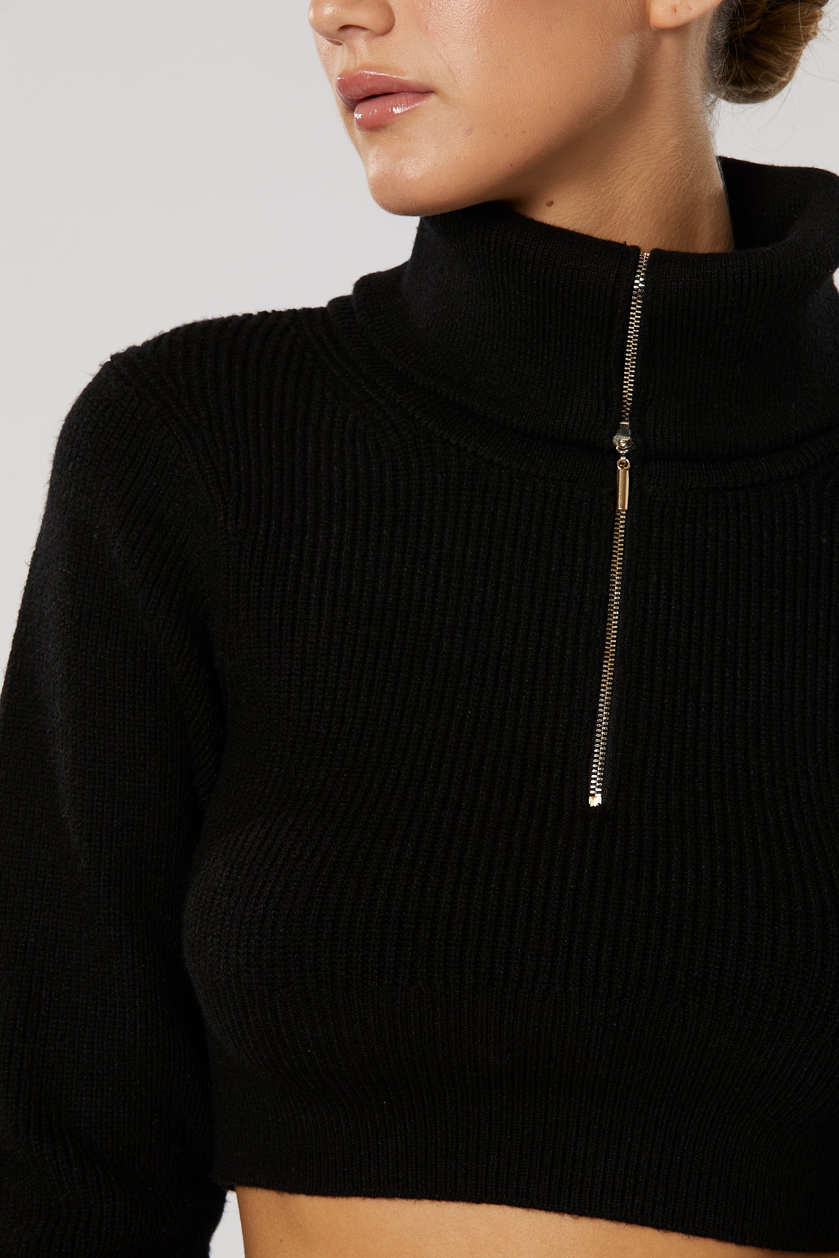 CASSIDY ZIP TOP BLACK