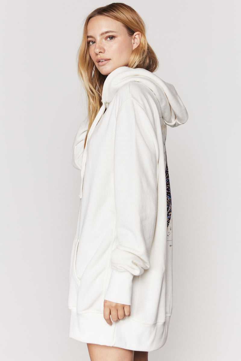 oversized pullover hoodie