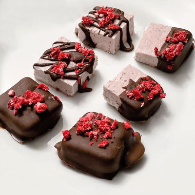 Chocolate Covered Strawberry Cheesecake Bites