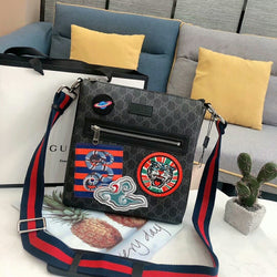 gucci courrier gg supreme messenger bag