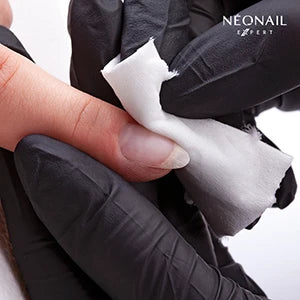 Applicazione semipermanente: rimuovere sporco e applicare Nail Prep