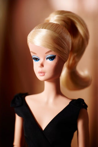 3 Ways to Look Like Barbie - wikiHow