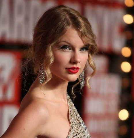 Every Angle of Taylor Swift's New Haircut