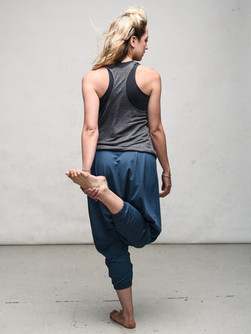 What to wear to yoga class restorative - Zen Nomad delphine and harem pant
