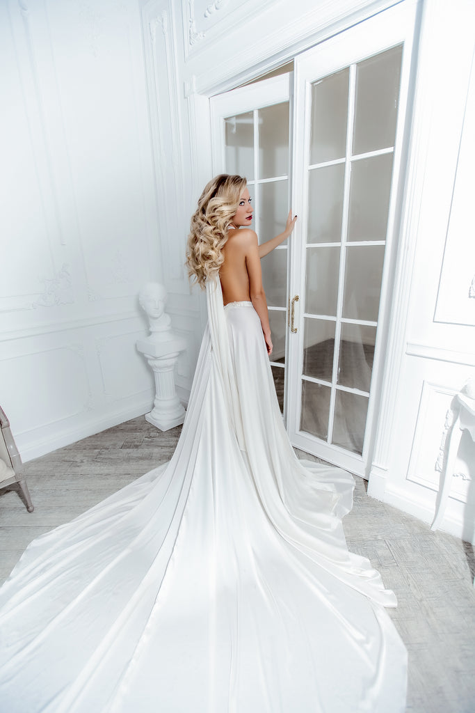Regal And Simple Ball Gown | Kleinfeld Bridal