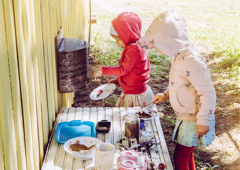 Outdoor experiential learning activities for children