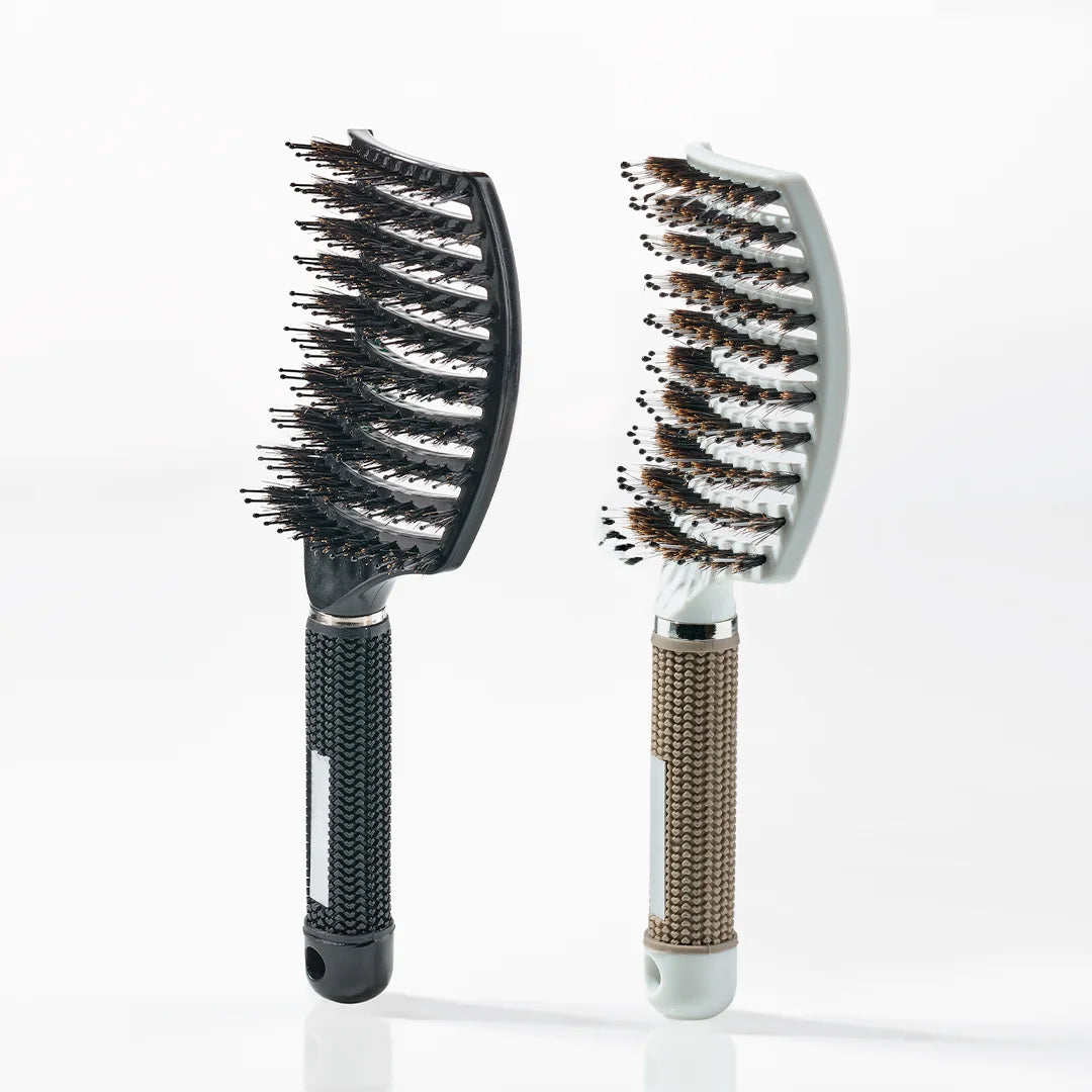 Se Curved Paddle Brush - Hårbørste med vildsvinehår - Hvid + Sort (Spar 12%) hos Yuaia Haircare