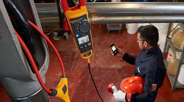 Fluke 377 FC and 378 FC Clamp Meterswith Fieldsense™ Complete 3-phase measurements