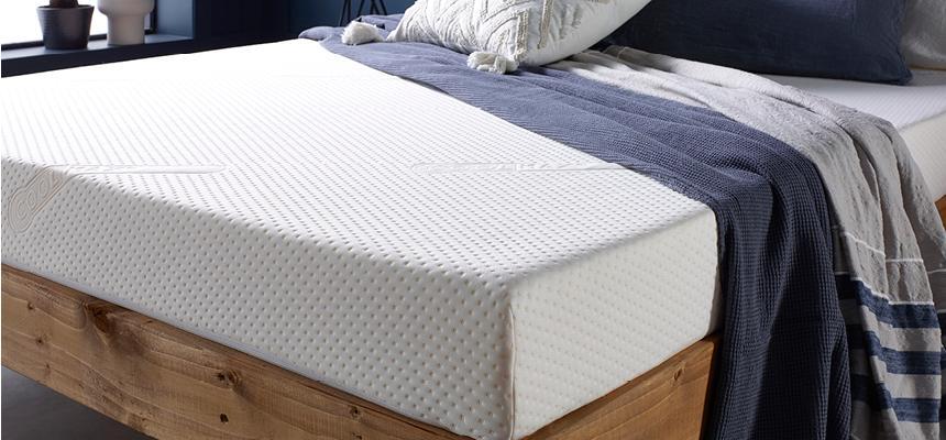 deluxe coolmax mattress with memory foam