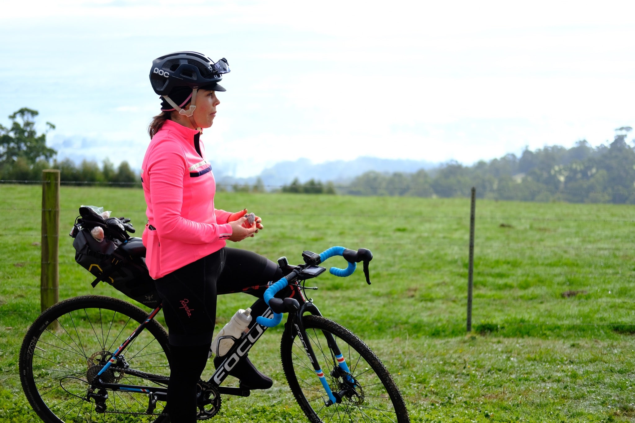 Cyclist refuel snacking