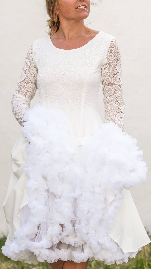 Retro - kort brudekjole - 50 talls - - hvitt tyllskjørt – Safran Fashion