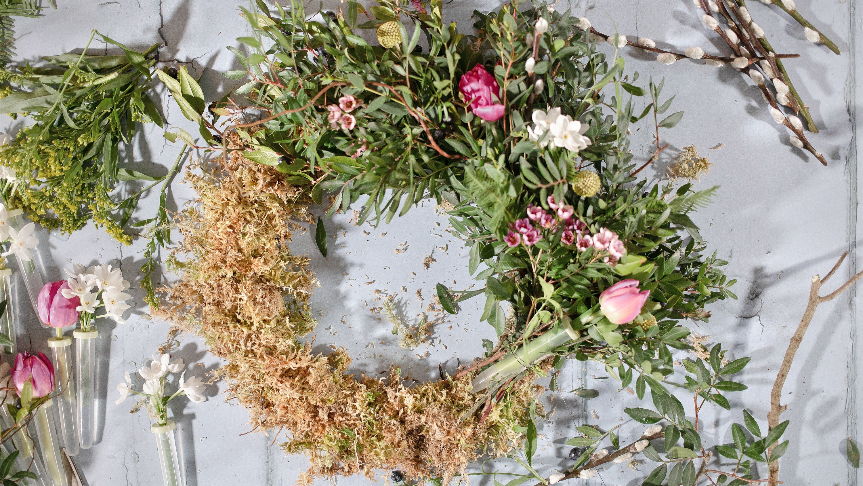 Make a DIY Spring Wreath