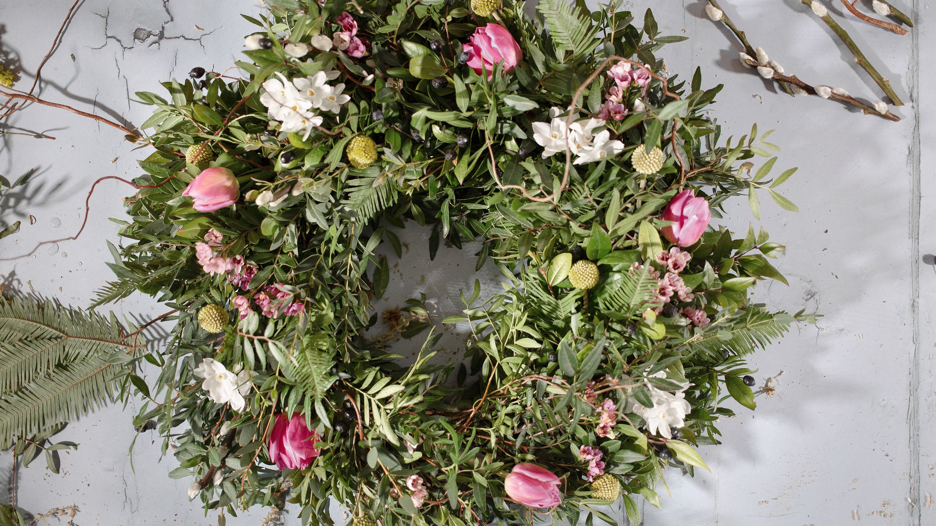 Make a DIY Spring Wreath