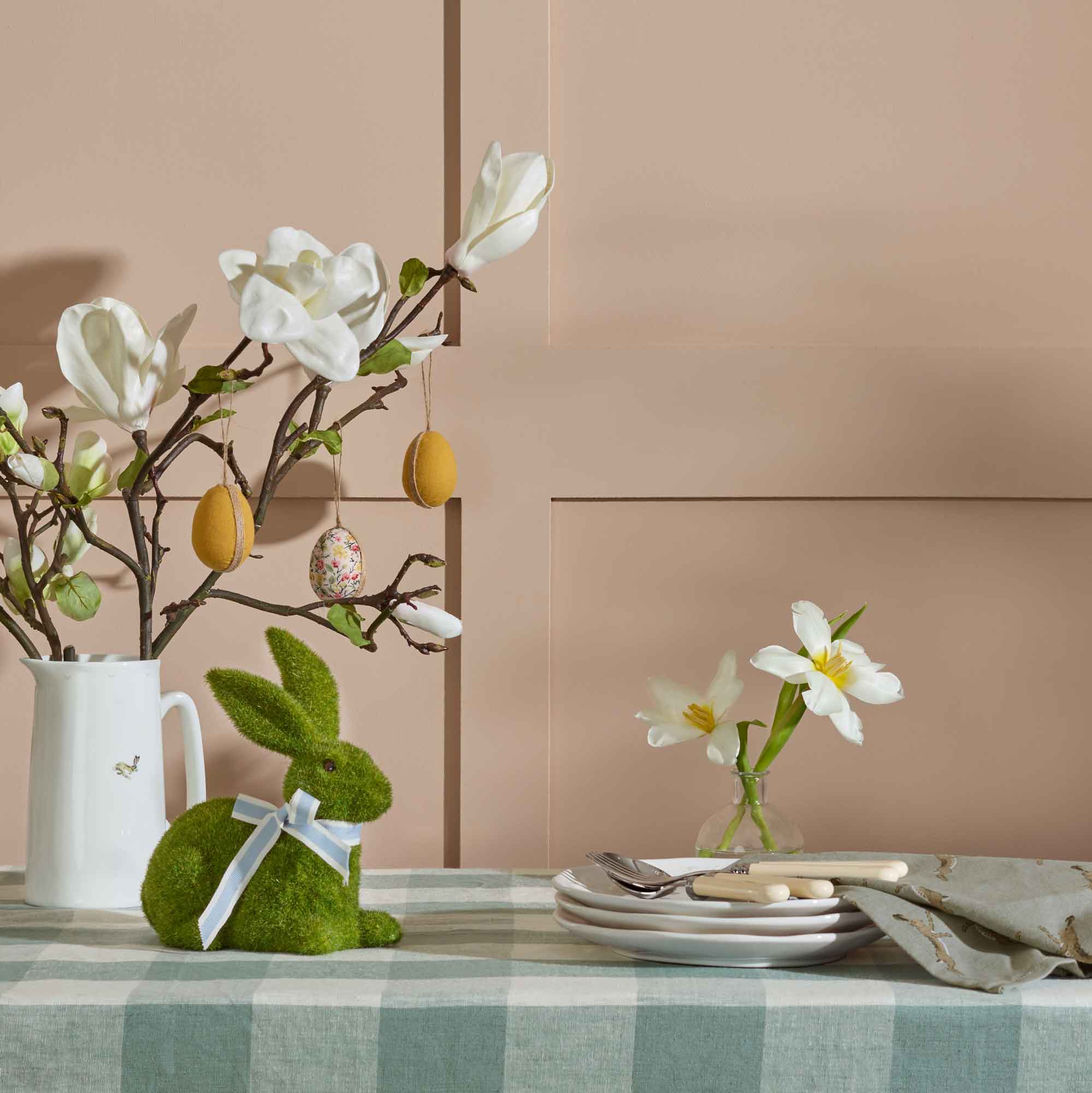 7 Easy Easter Decorations For Your Home