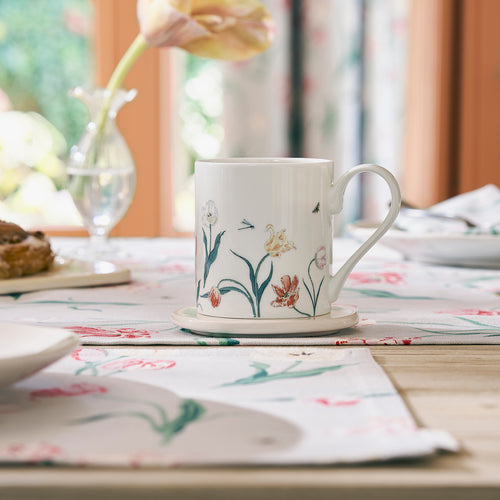 New Dot & Lil Teacup + Saucer Peony & Olive Leaf Candle Boxed Set