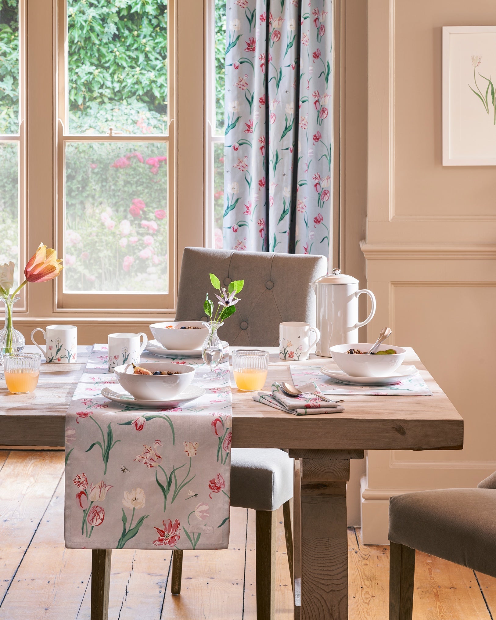 Sophie Allport Tulips Tablescape