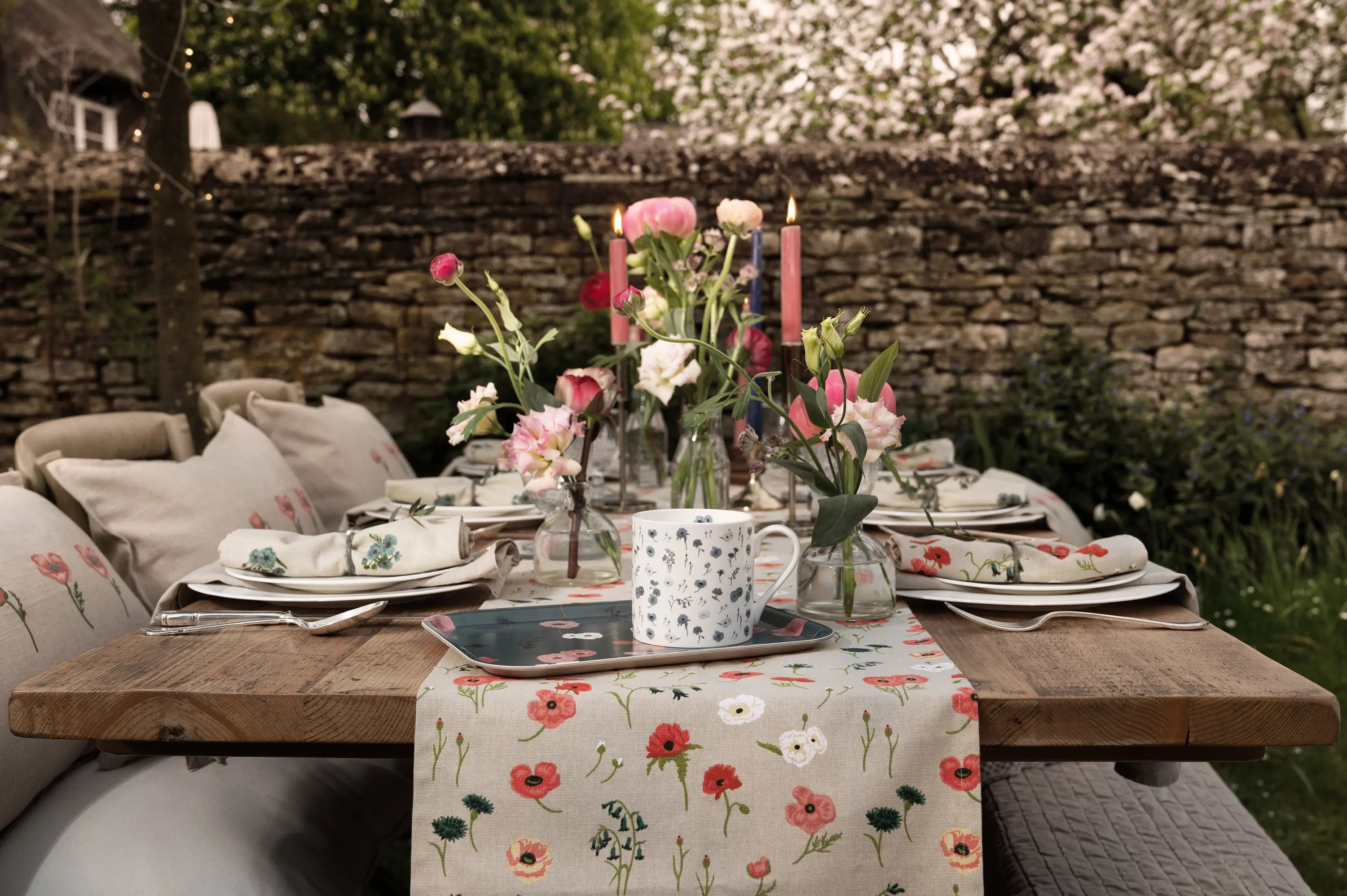 Create A Wildflower & Nature-Inspired Tablescape