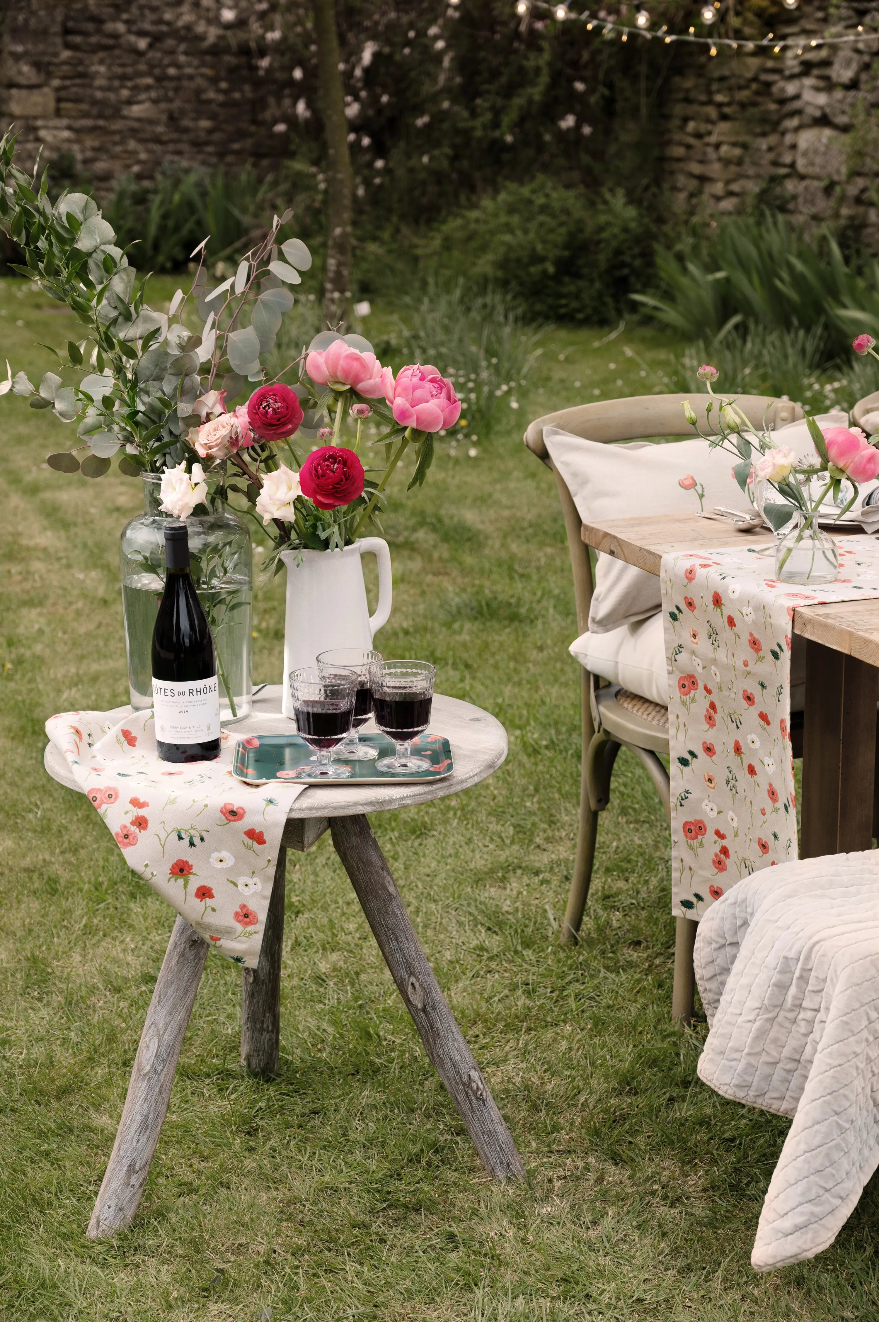 Create A Wildflower & Nature-Inspired Tablescape