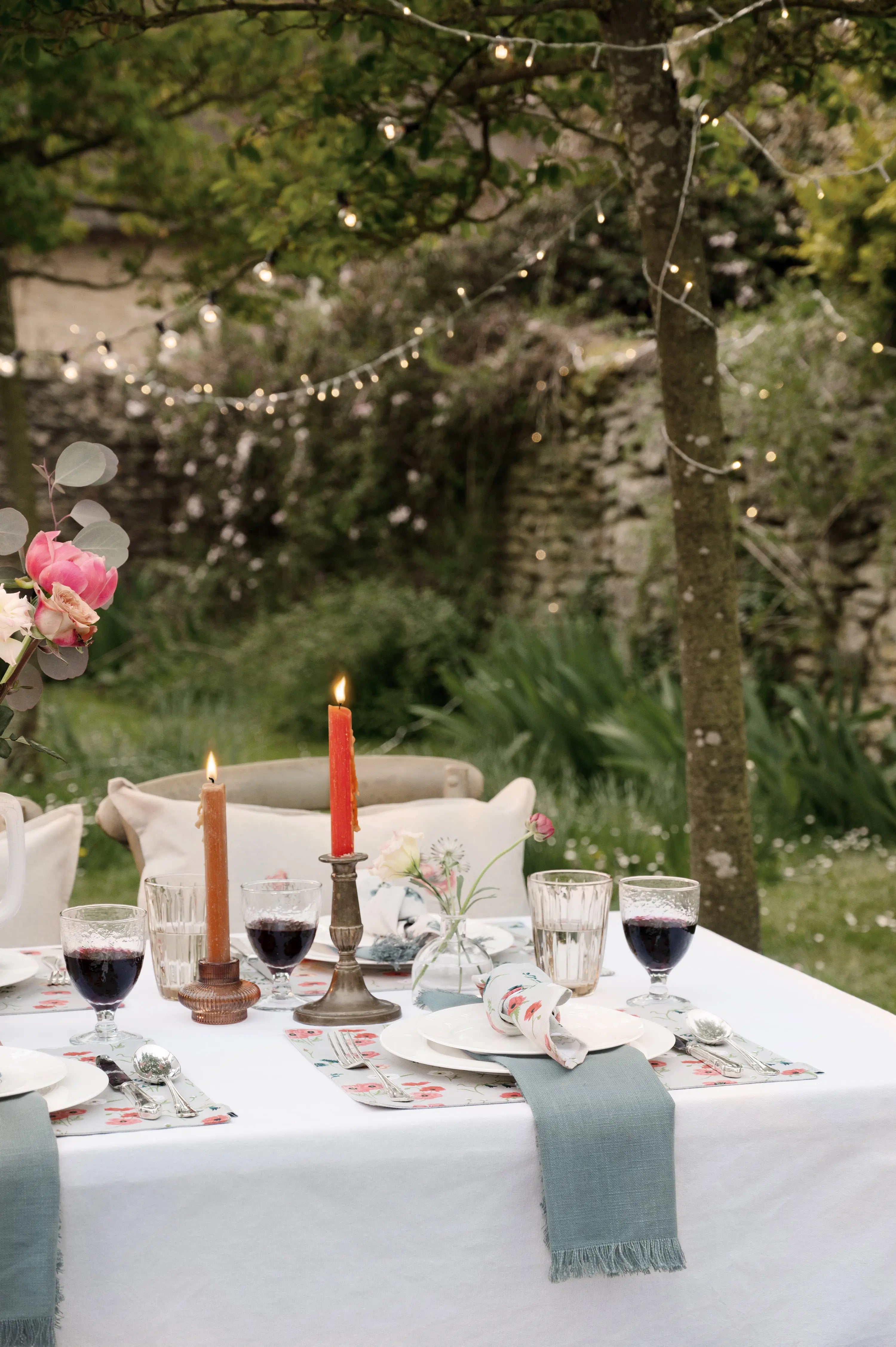 Create A Wildflower & Nature-Inspired Tablescape