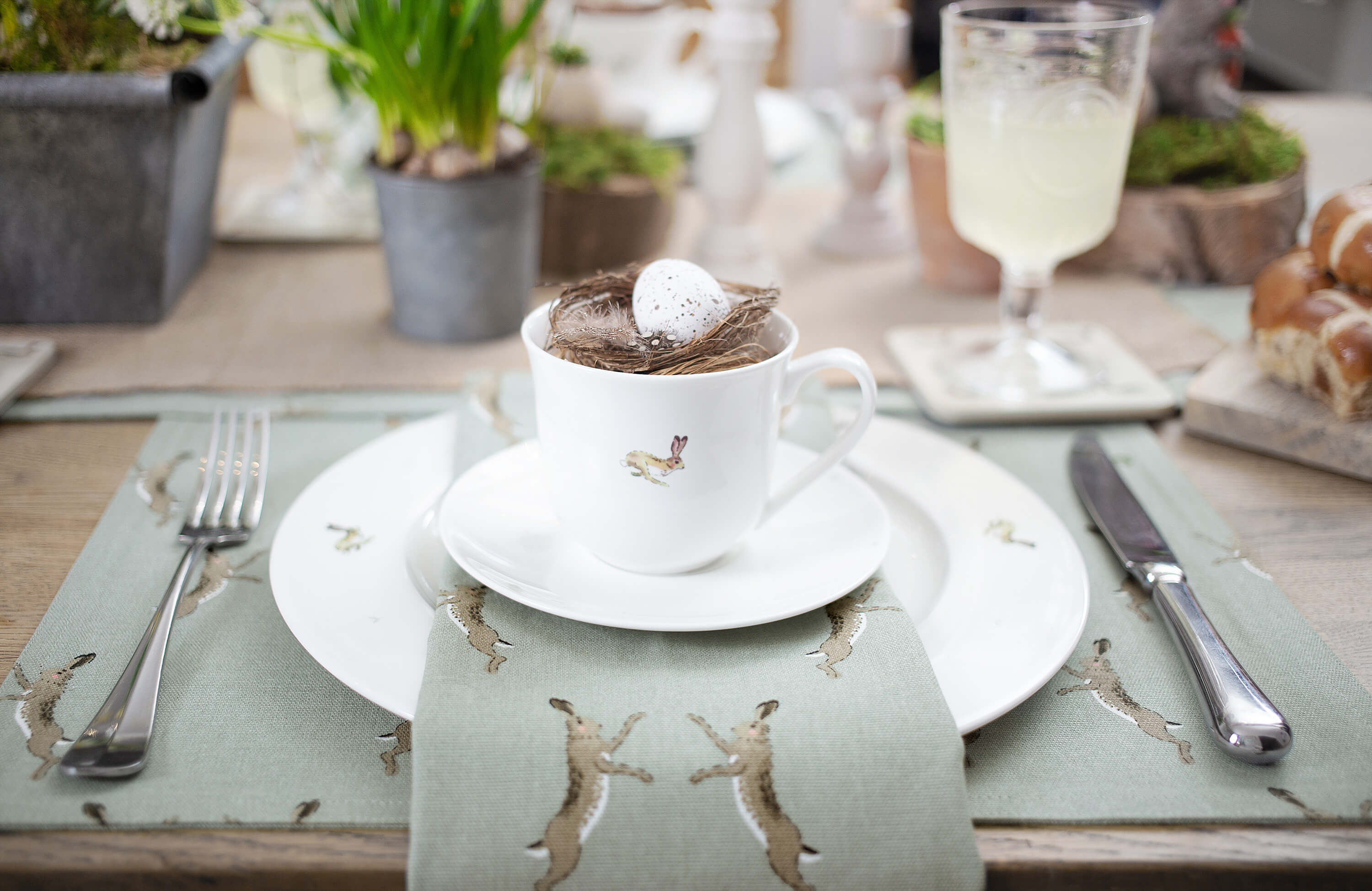 Spring Table Setting using Sophie Allport's Spring Designs 
