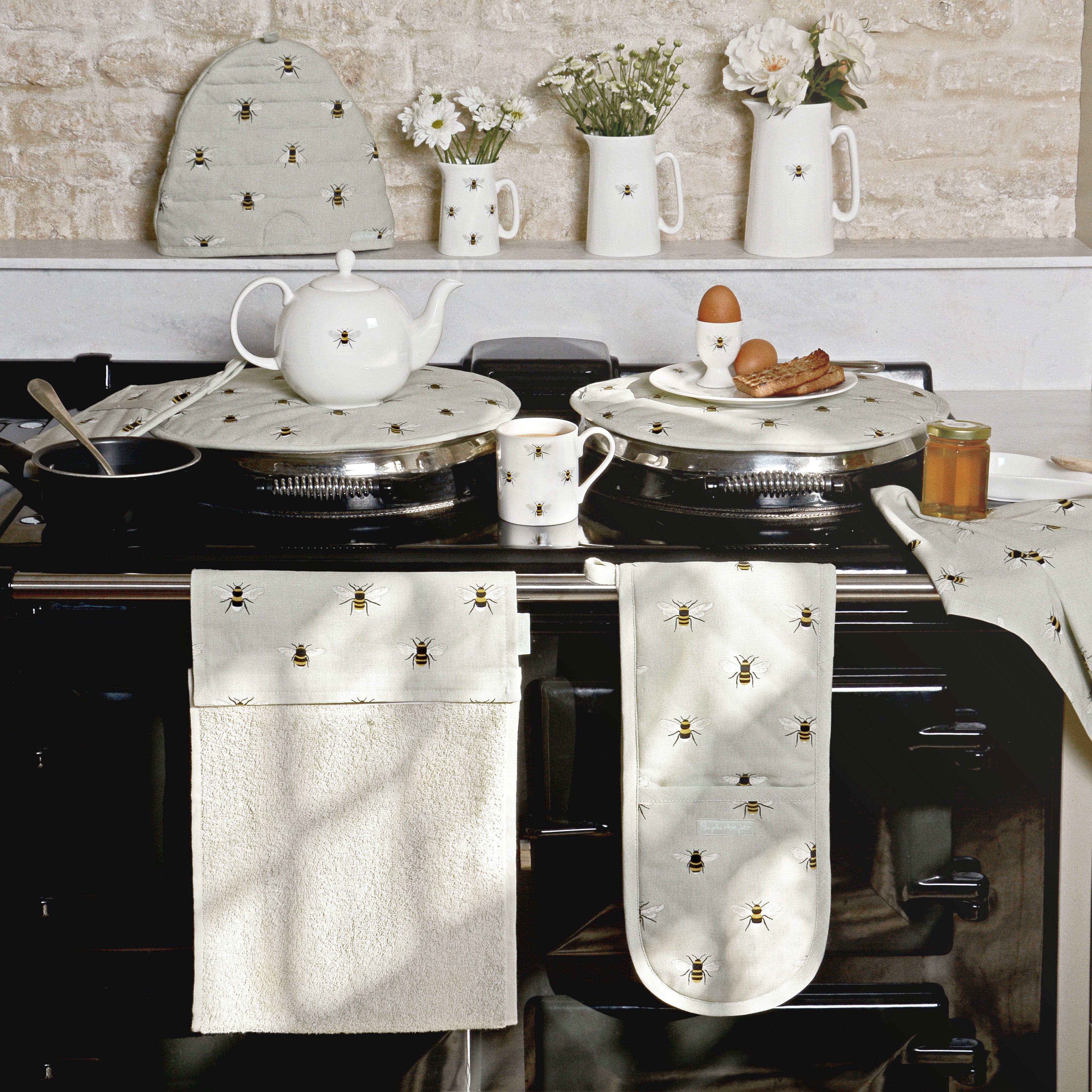 Bees Circular Hob Cover by Sophie Allport
