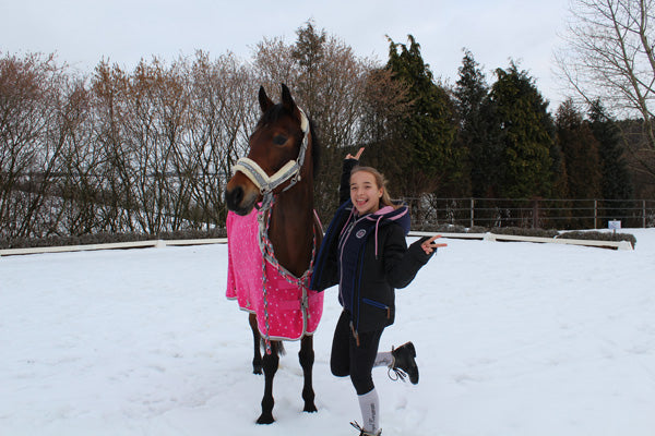 Pferd Paola ist winterfest gemacht