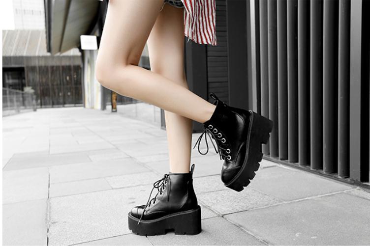 black platform boots outfit