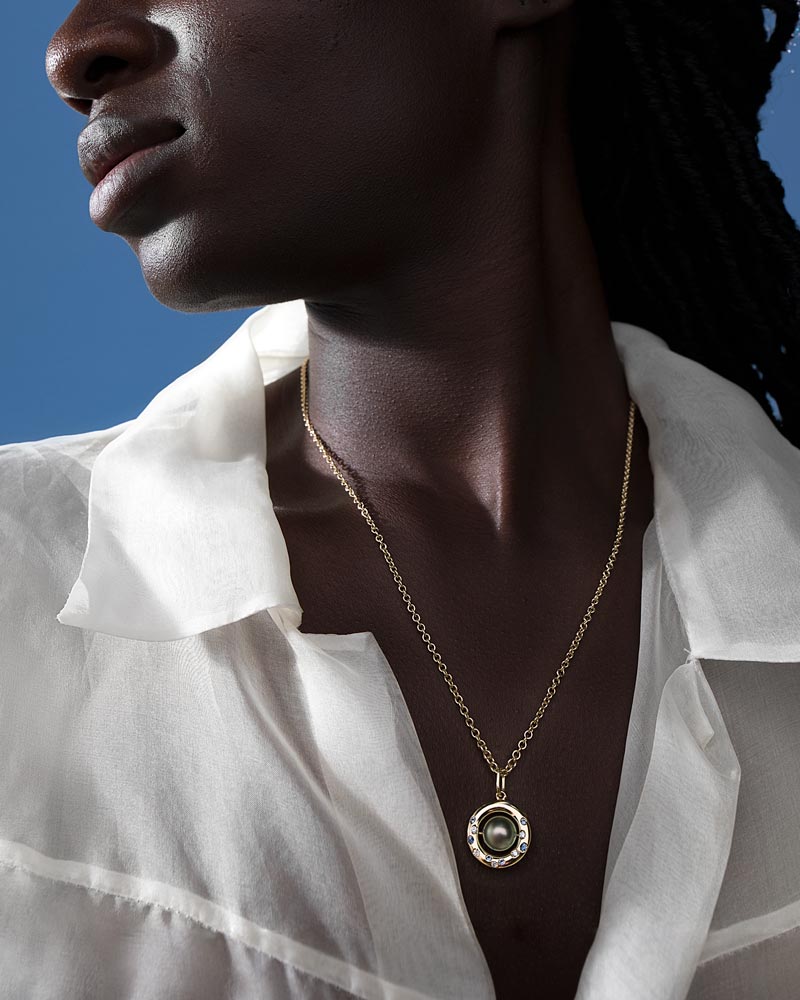 Celeste Pendant in Fairmined Gold with Tahitian pearl | MYEL DESIGN