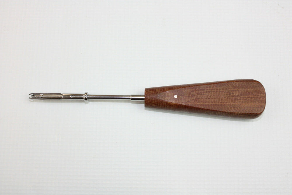 Screw Holding Forceps, Self-Retaining - TribeVet