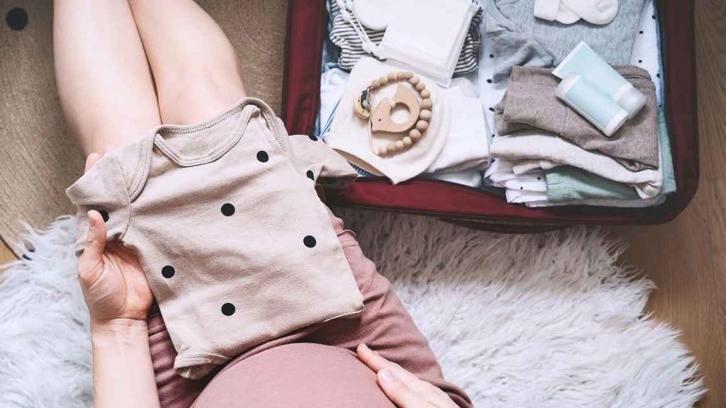 mom with packed hospital bag