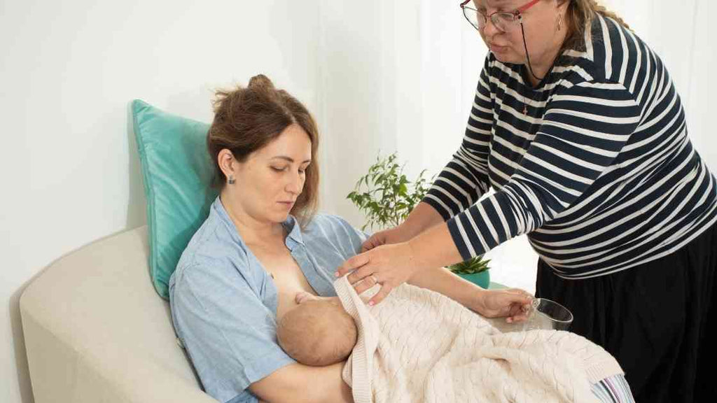 mom with lactation consultant