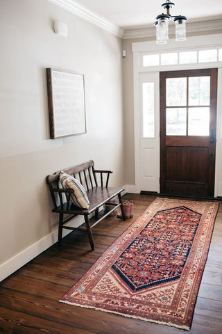 This charming Moroccan rug nicely blends in with the earthy tones of the interior. 