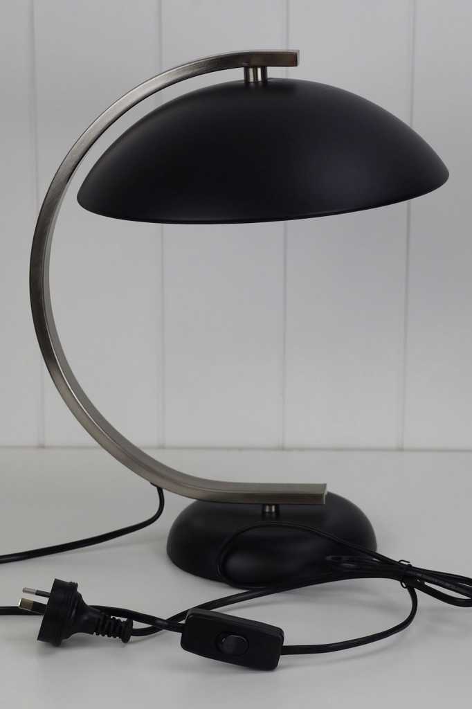 nightstand lamps black