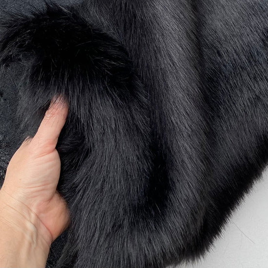 Long Haired Faux Fox Fur Fabric Fluffy Furry Fabric Thick Background 20  50CM