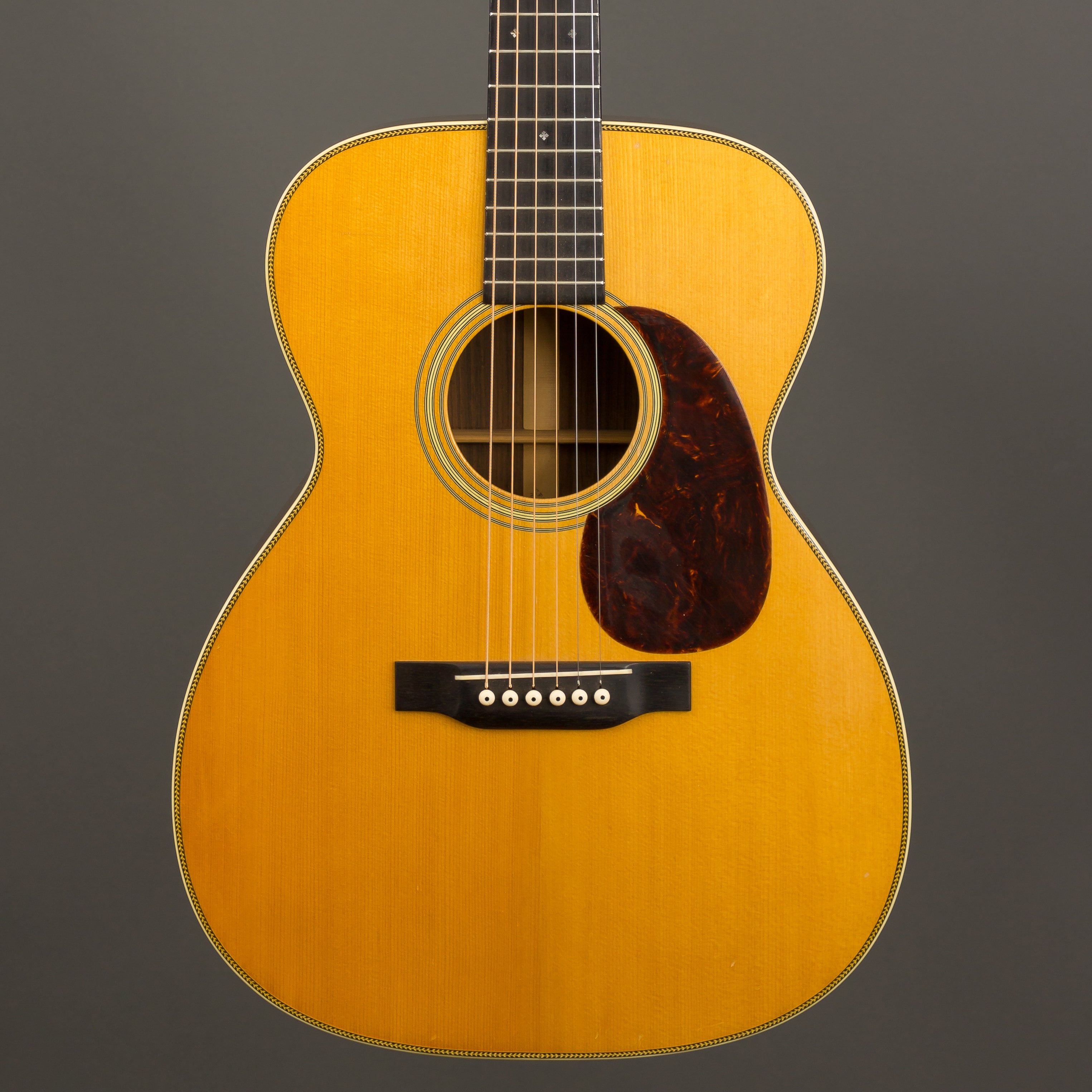 Martin Guitars - 1937 000-28